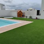 Lanzarote Deluxe & Pool וילה פלאיה בלנקה