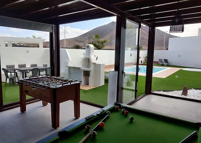 Lanzarote Deluxe & Pool فيلة بلايا بلانكا