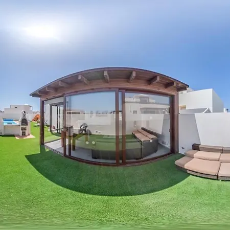 ヴィラ Lanzarote Deluxe & Pool プラヤ・ブランカ