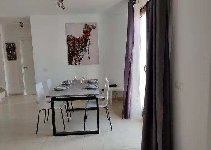 Lanzarote Deluxe & Pool וילה