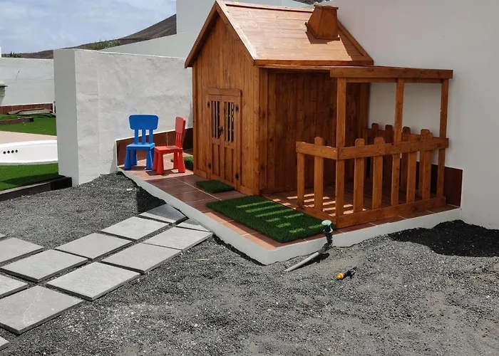 Lanzarote Deluxe & Pool וילה פלאיה בלנקה