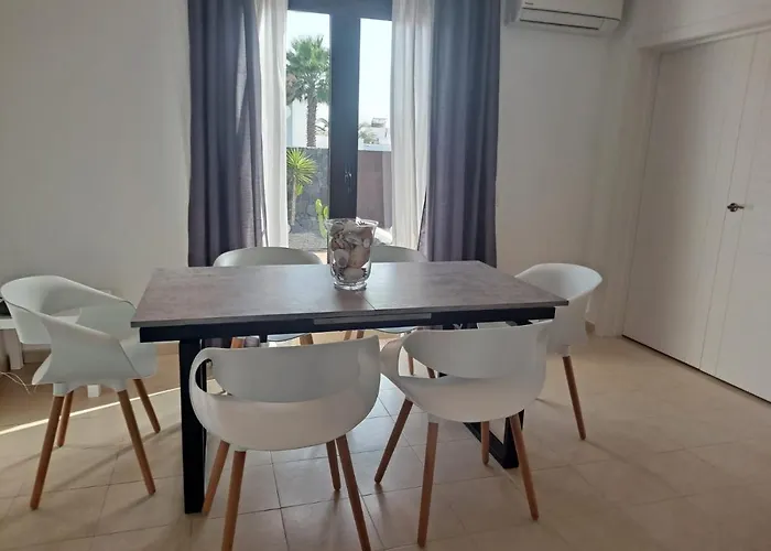 Lanzarote Deluxe & Pool וילה