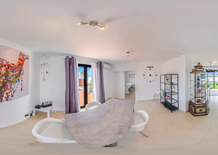 Lanzarote Deluxe & Pool