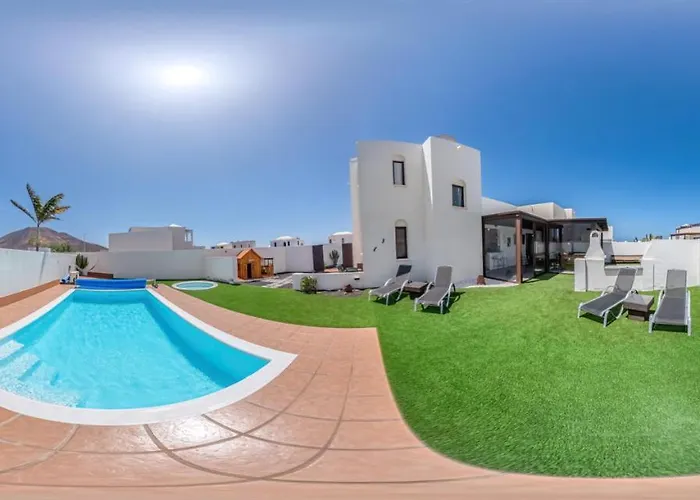 Lanzarote Deluxe & Pool פלאיה בלנקה