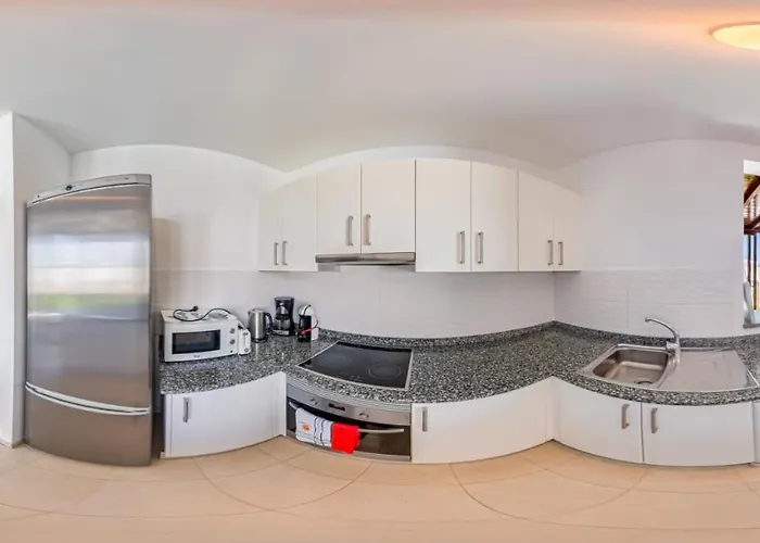 Lanzarote Deluxe & Pool וילה