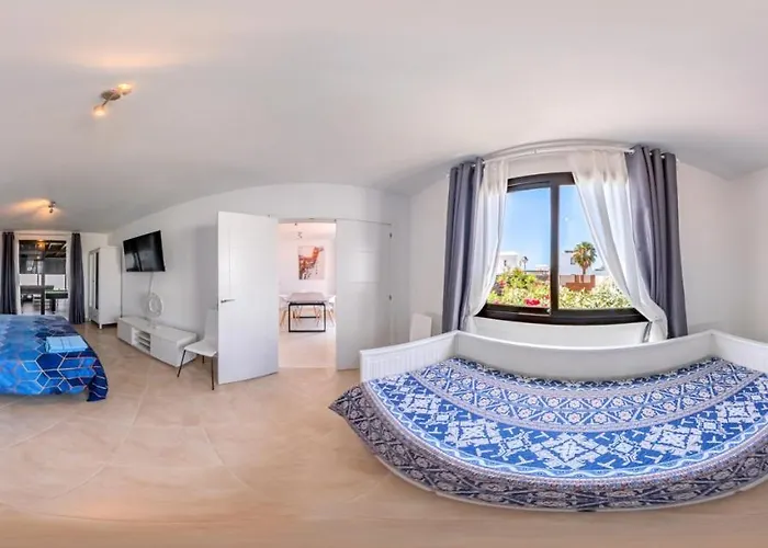 Lanzarote Deluxe & Pool פלאיה בלנקה