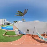 Lanzarote Deluxe & Pool * Playa Blanca (Lanzarote)