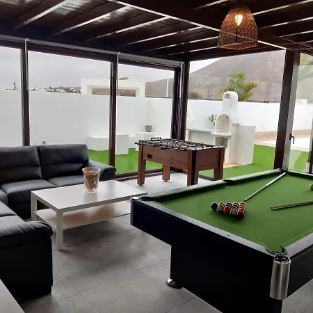 Lanzarote Deluxe & Pool 普拉亚布兰卡