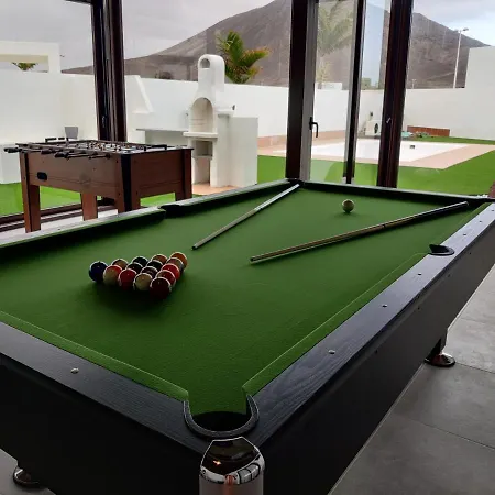 Lanzarote Deluxe & Pool 普拉亚布兰卡