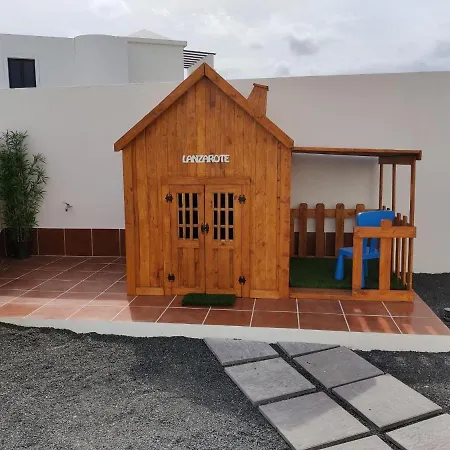 别墅 Lanzarote Deluxe & Pool