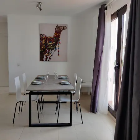 Lanzarote Deluxe & Pool بلايا بلانكا