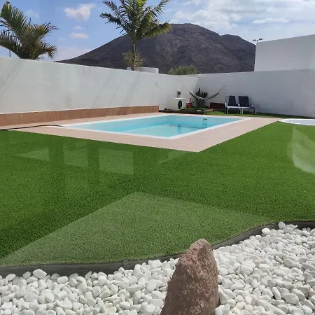 Lanzarote Deluxe & Pool 别墅