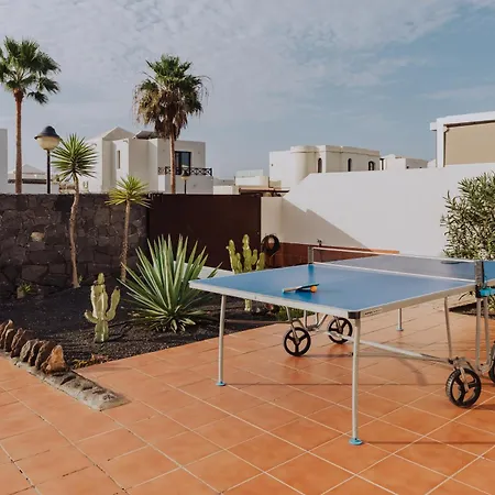 Lanzarote Deluxe & Pool * بلايا بلانكا