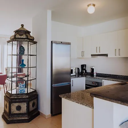 Lanzarote Deluxe & Pool