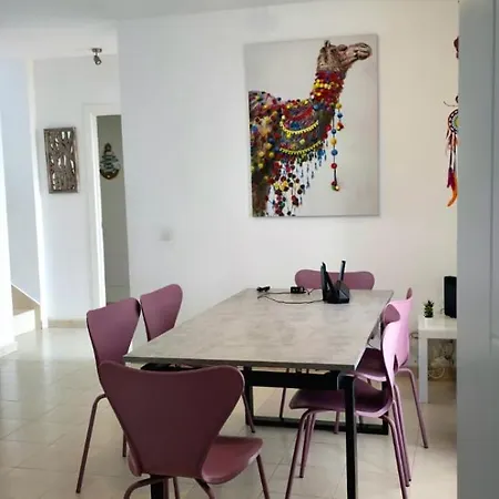 فيلة Lanzarote Deluxe & Pool *