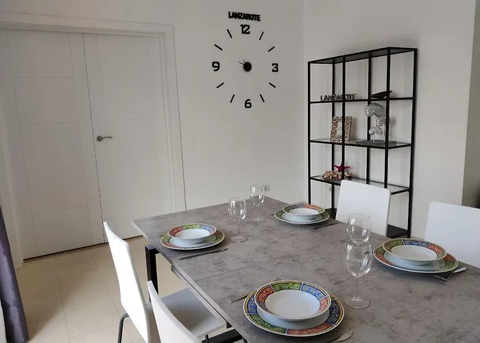 Lanzarote Deluxe & Pool Villa